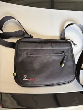 Sherpani small bag black neoprene NWOt belt bag inside floral
